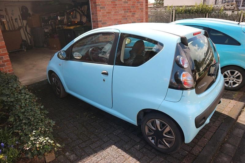 Gebraucht Citroën C1 68 PS (50 kW) 2013 Blau Kleinwagen