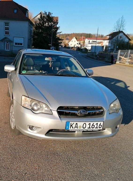 Gebraucht Subaru Legacy 165 PS (121 kW) 2006 Silber Kombi