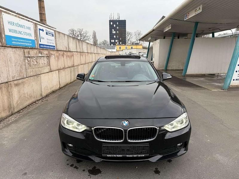 Gebraucht BMW 320 184 PS (135 kW) 2012 Schwarz ii Kombi