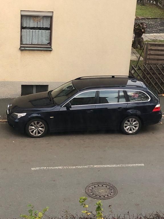 Blau Gebraucht 2004 BMW 525 Kombi | 2.950 € (Guter Preis) - Bild 1/4