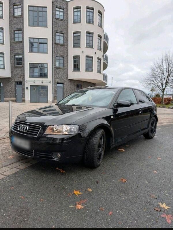 Schwarz Gebraucht 2004 Audi A3 Attraction Coupé | 1.400 € (Guter Preis) - Bild 1/4