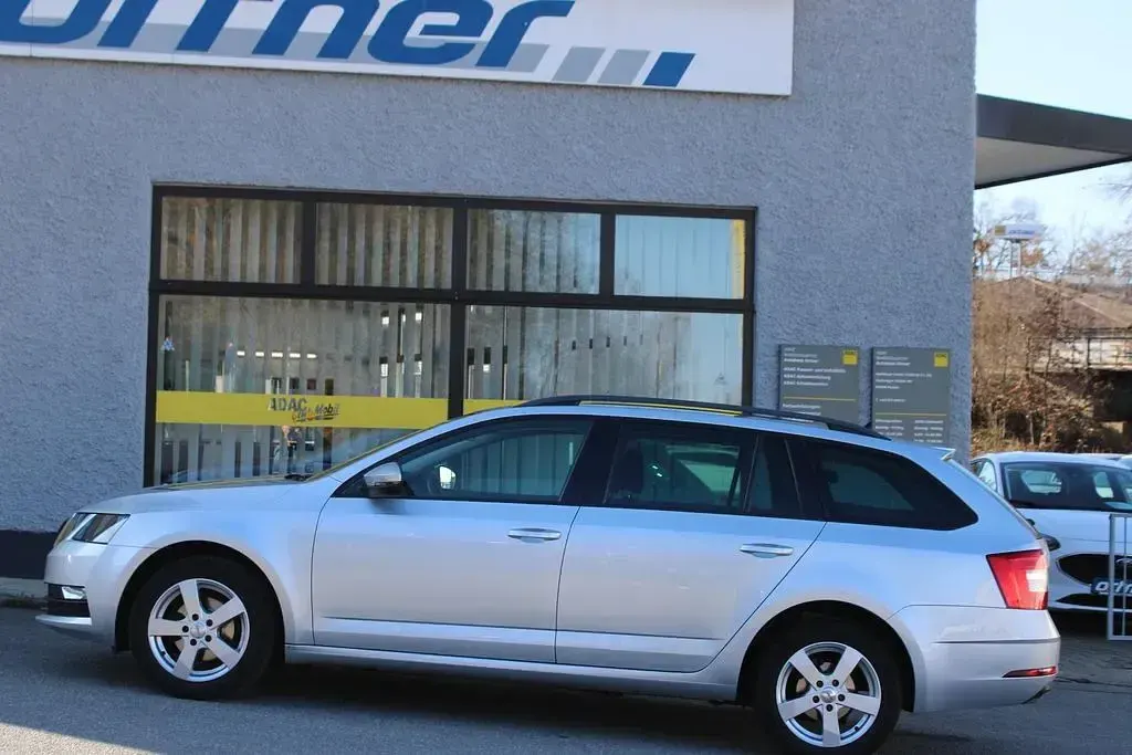 Gebraucht Skoda Octavia Ambition 116 PS (85 kW) 2018 Silber Kombi