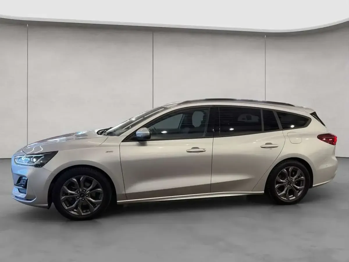 Gebraucht Ford Focus ST-Line X 155 PS (114 kW) 2025 Moondust silber metallic Kombi