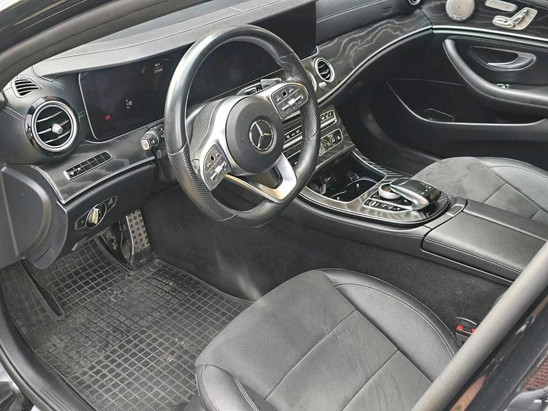 Schwarz Gebraucht 2019 Mercedes E400 Kombi | 23.200 € (Guter Preis) - Bild 1/4