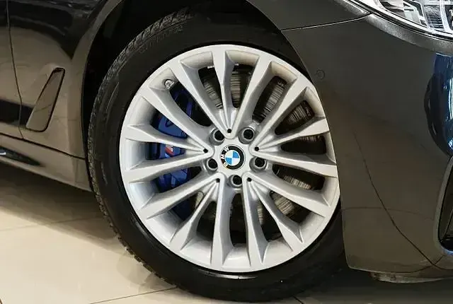 Gebraucht BMW 540 M Sport 320 PS (235 kW) 2018 Grau Limousine