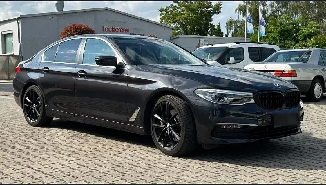 Gebraucht BMW 540 Sport Line 320 PS (235 kW) 2019 Grau Limousine