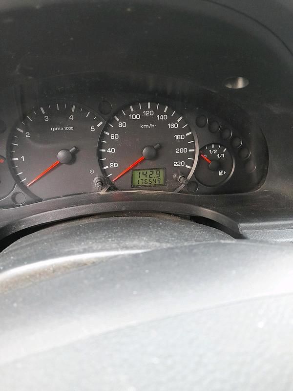 Second-hand Ford Transit 90 CP (66 kW) 2008 Alb Monovolum