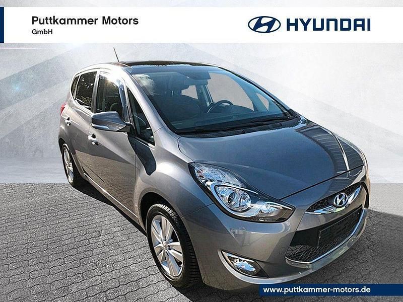 Steel grey metallic Gebraucht 2014 Hyundai ix20 Style Van / Kleinbus | 13.900 € (Teuer) - Bild 1/4
