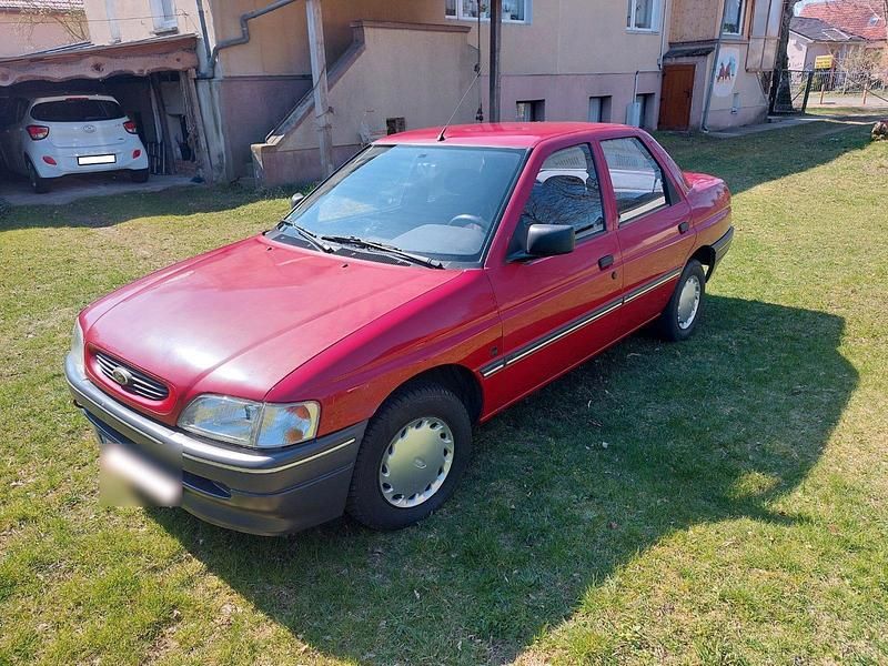 Second-hand Ford Escort 75 CP (55 kW) 1994 Roșu Berlinǎ