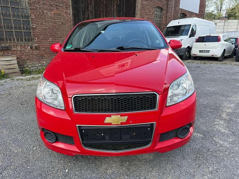 Second-hand Chevrolet Aveo LS 84 CP (61 kW) 2009 Roșu Hatchback