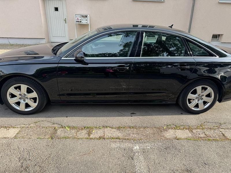 Gebraucht Audi A6 Ambiente 190 PS (139 kW) 2015 Schwarz Limousine
