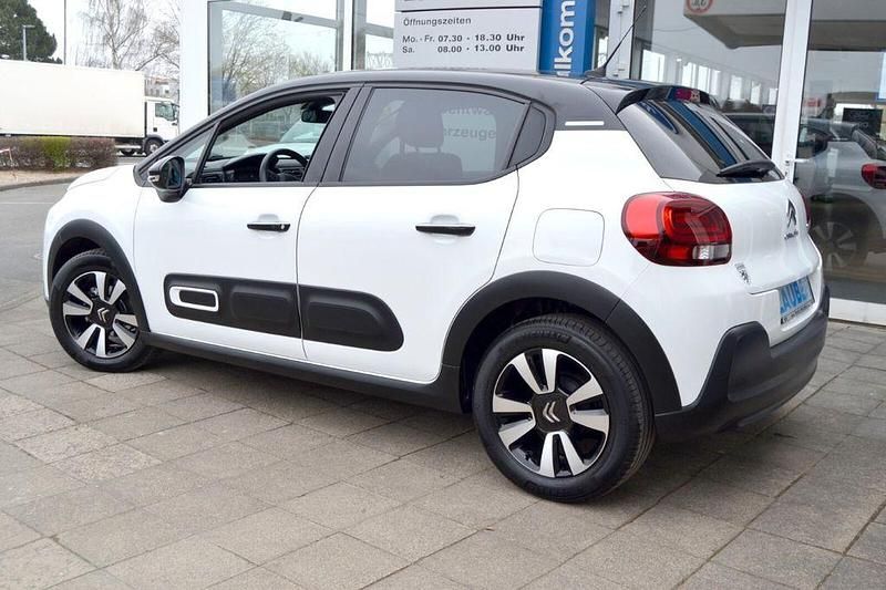 Gebraucht Citroën C3 Shine 82 PS (60 kW) 2023 Polarweiss Kleinwagen