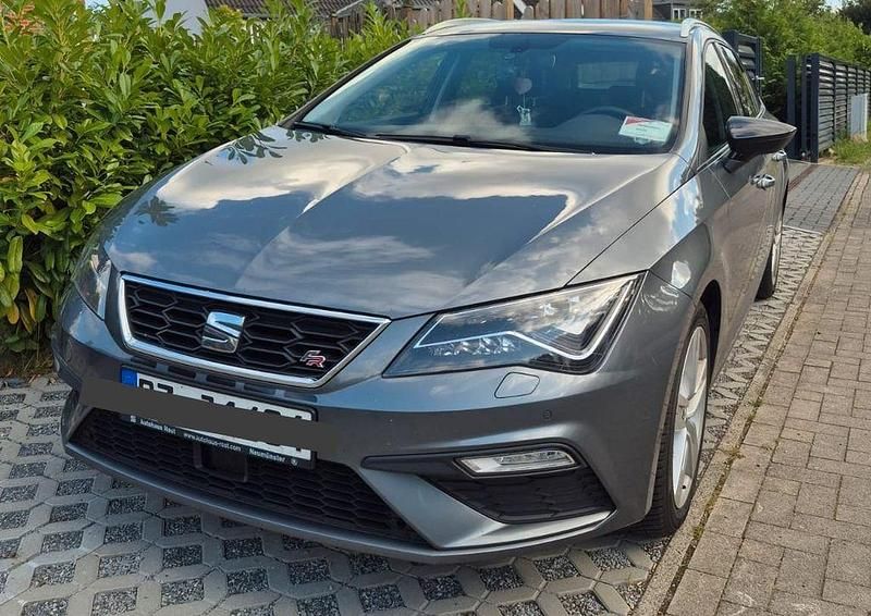 Grau Gebraucht 2018 Seat Leon ST FR Kombi | 12.200 € (Guter Preis) - Bild 1/4