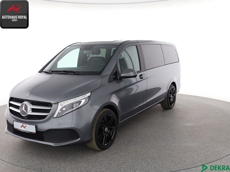 Grau Gebraucht 2020 Mercedes V300 AMG Van / Kleinbus | 44.880 € (Superpreis) - Bild 1/4