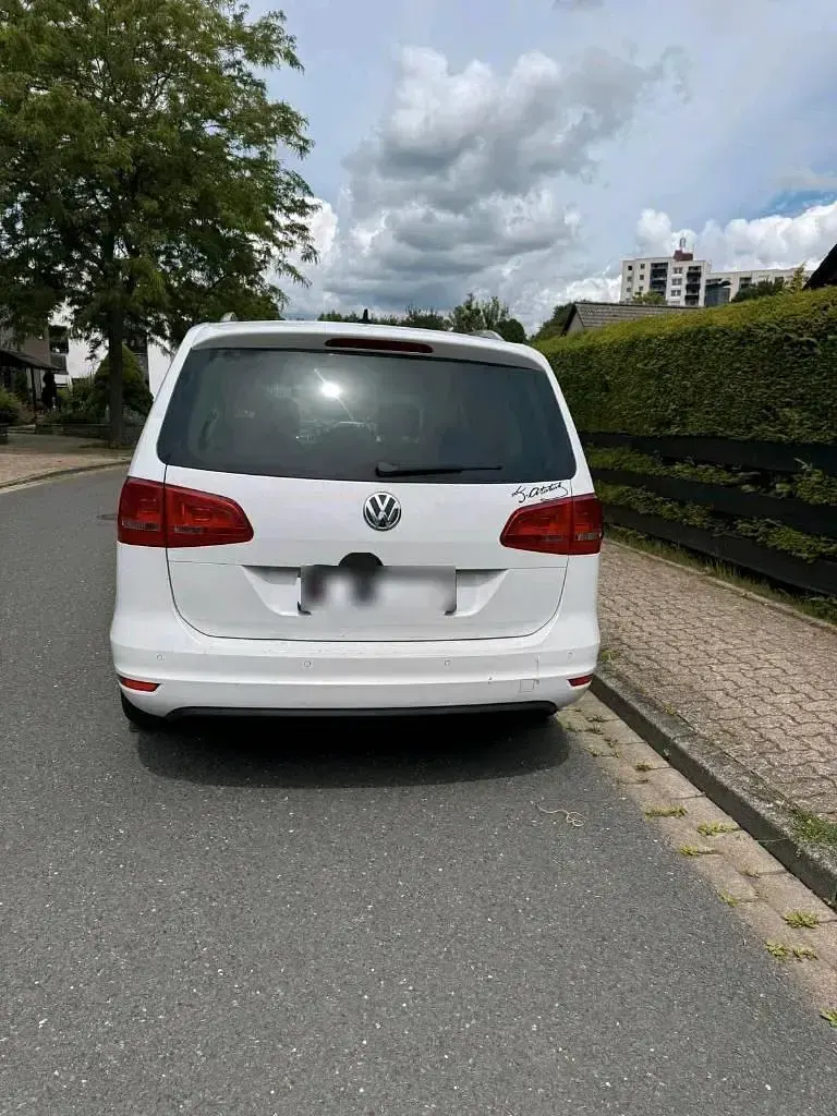Gebraucht VW Sharan Highline 177 PS (130 kW) 2014 Weiß Van / Kleinbus