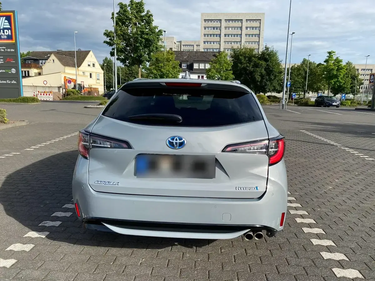 Gebraucht Toyota Corolla 184 PS (135 kW) 2020 Grau Kombi
