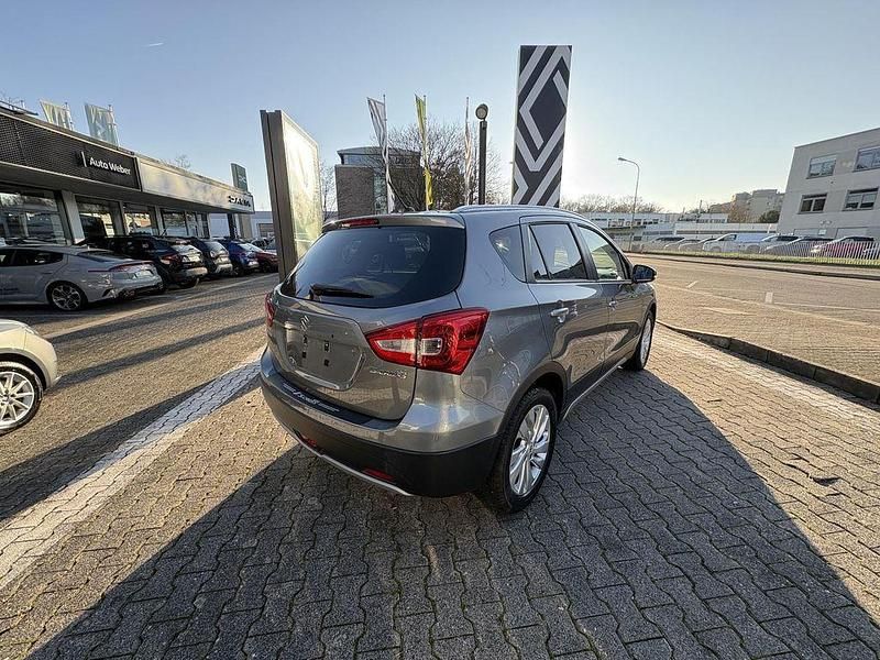 Gebraucht Suzuki SX4 S-Cross Comfort 111 PS (81 kW) 2019 Grau SUV