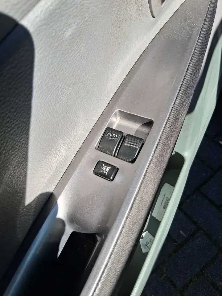 Gebraucht Mazda 2 Exclusive 80 PS (58 kW) 2003 Kleinwagen