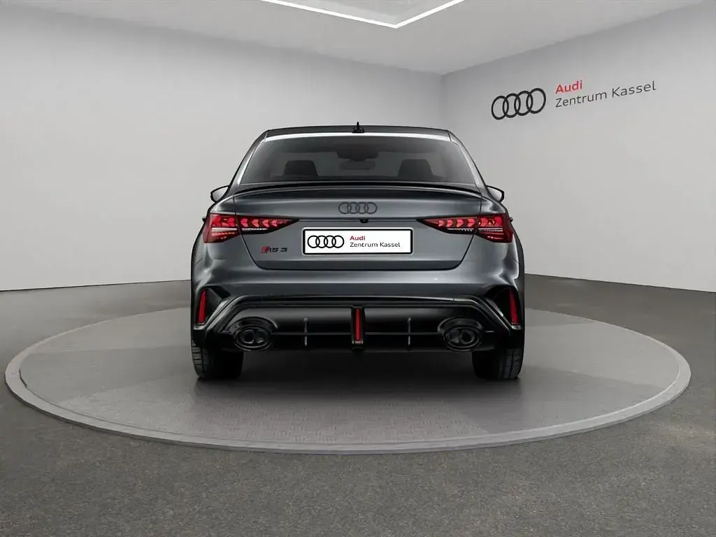 Neu Audi RS3 Sport 400 PS (294 kW) 2026 Grau Limousine