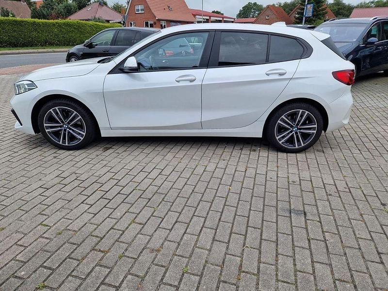 Gebraucht BMW 118 Advantage 140 PS (102 kW) 2020 Weiß Kleinwagen
