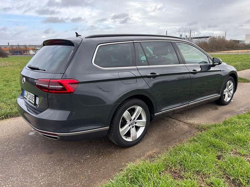 Gebraucht VW Passat GTE 218 PS (160 kW) 2017 Grau Kombi
