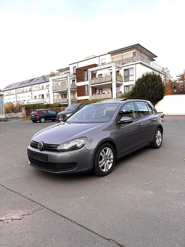 Grau Gebraucht 2009 VW Golf VI Limousine | 5.599 € (Fairer Preis) - Bild 1/4