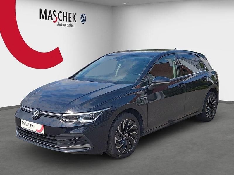 Schwarz Gebraucht 2023 VW Golf VIII Style Limousine | 26.840 € (Etwas zu teuer) - Bild 1/4