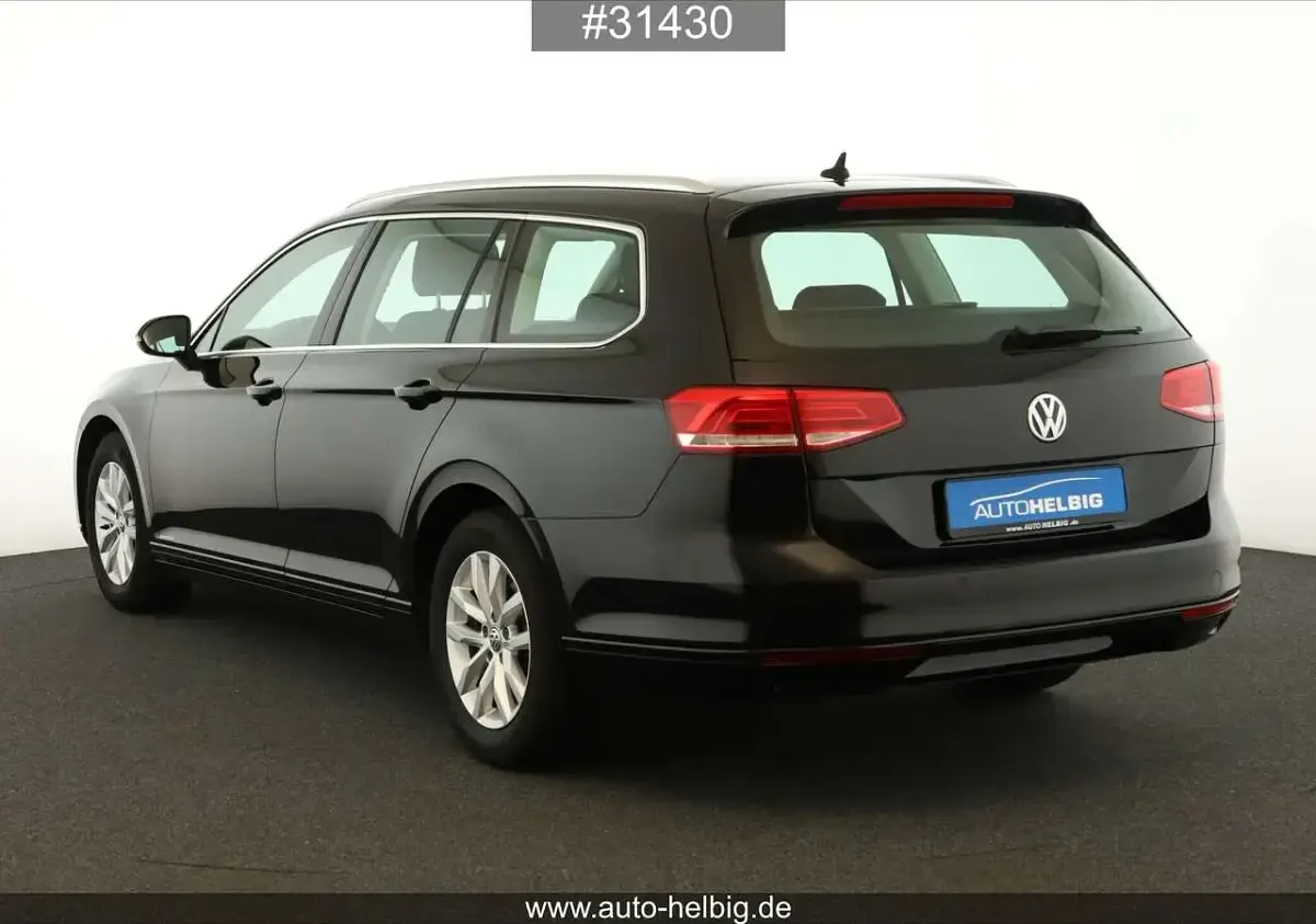 Gebraucht VW Passat Comfortline 150 PS (110 kW) 2018 Schwarz Kombi