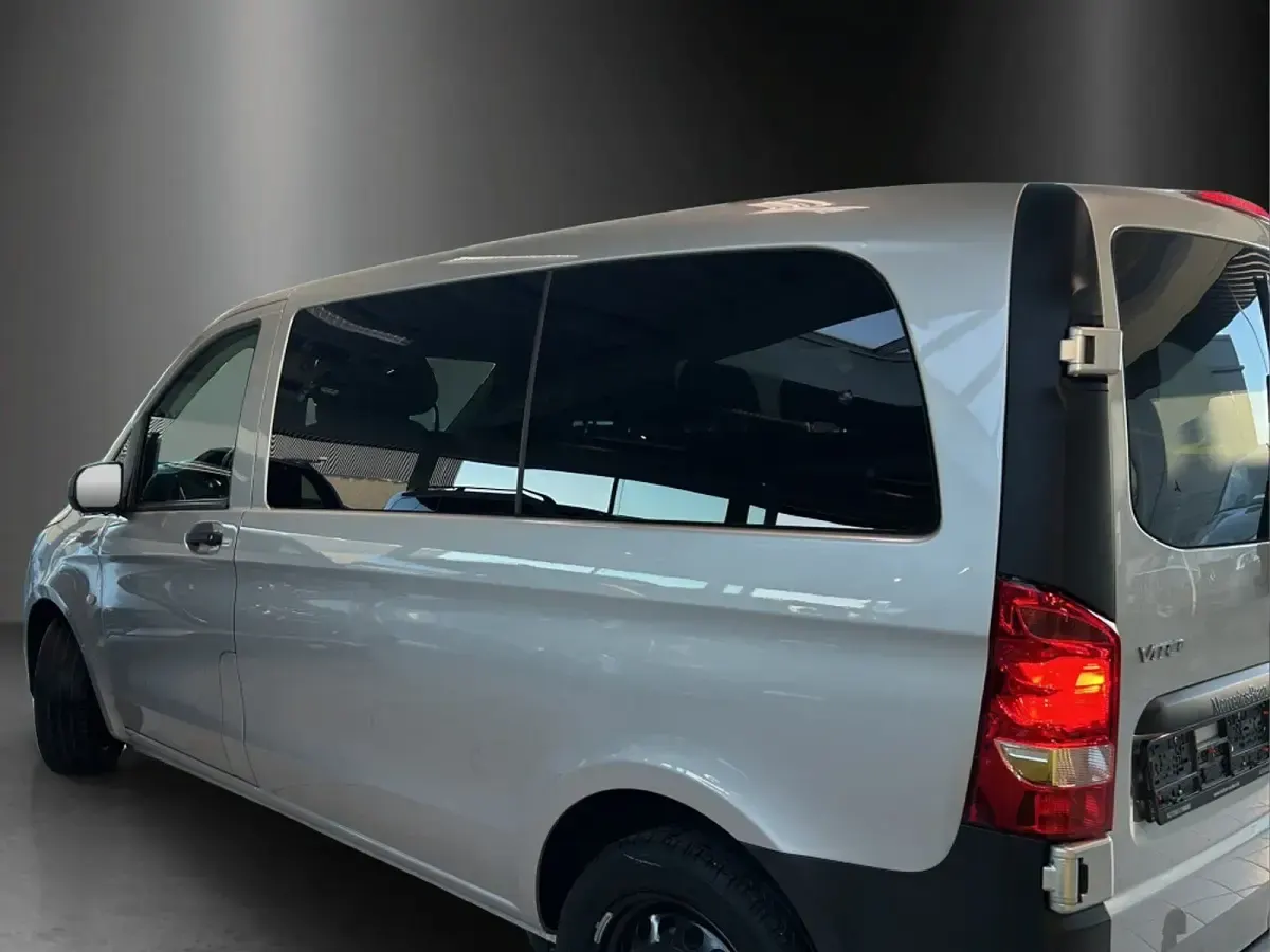 Gebraucht Mercedes Vito 190 PS (139 kW) 2021 Brillantsilber Van