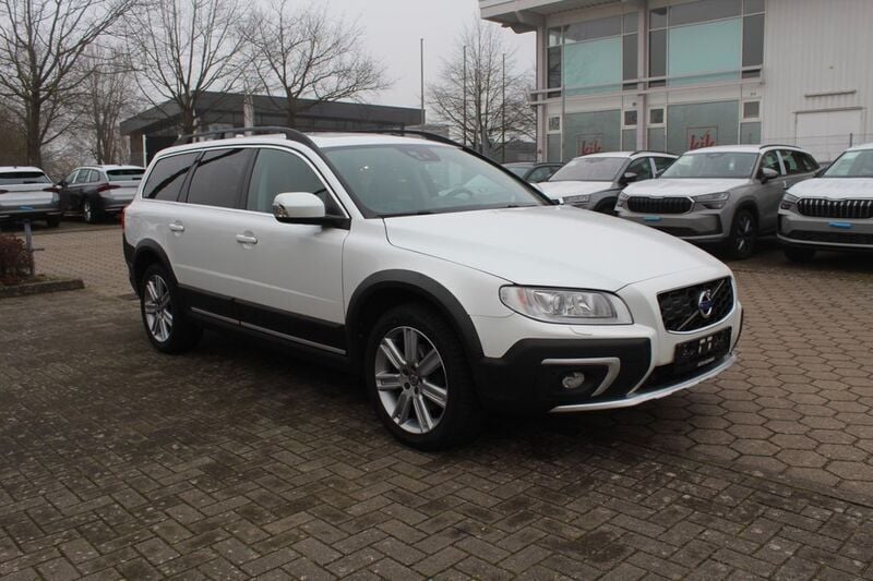 Gebraucht Volvo XC70 Summum 220 PS (161 kW) 2015 Weiß SUV