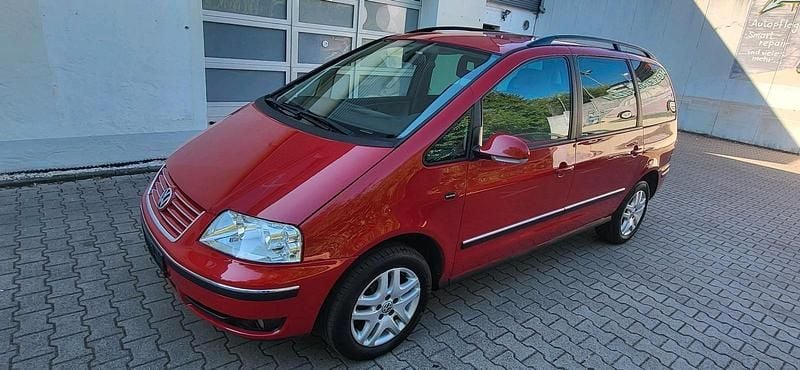 Rot Gebraucht 2010 VW Sharan Comfortline Van / Kleinbus | 6.750 € (Fairer Preis) - Bild 1/4