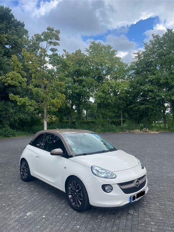 Weiß Gebraucht 2017 Opel Adam Unlimited Kleinwagen | 9.999 € (Fairer Preis) - Bild 1/4