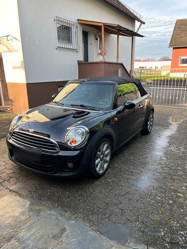 Gebraucht Mini Cooper 95 PS (69 kW) 2011 Schwarz Kleinwagen