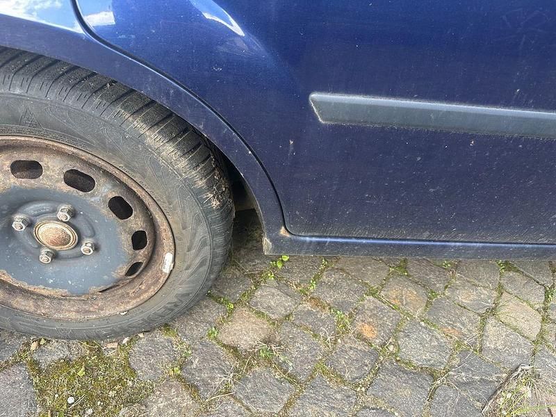 Gebraucht Ford Fiesta 80 PS (58 kW) 2002 Blau Kleinwagen