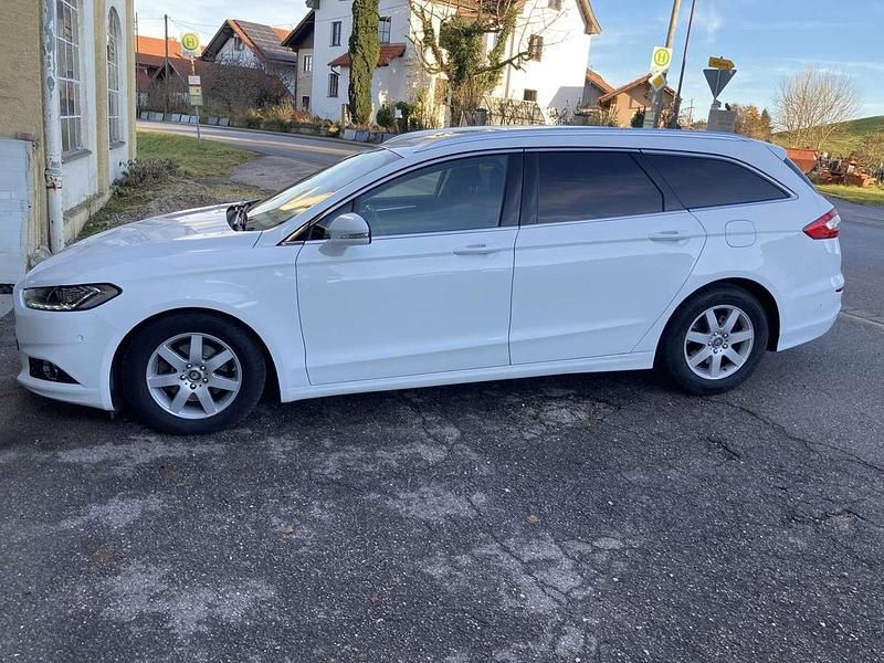 Gebraucht Ford Mondeo Titanium 120 PS (88 kW) 2017 Weiß Kombi