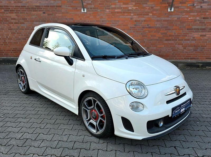 Gebraucht Abarth 500 135 PS (99 kW) 2009 Weiß Kleinwagen