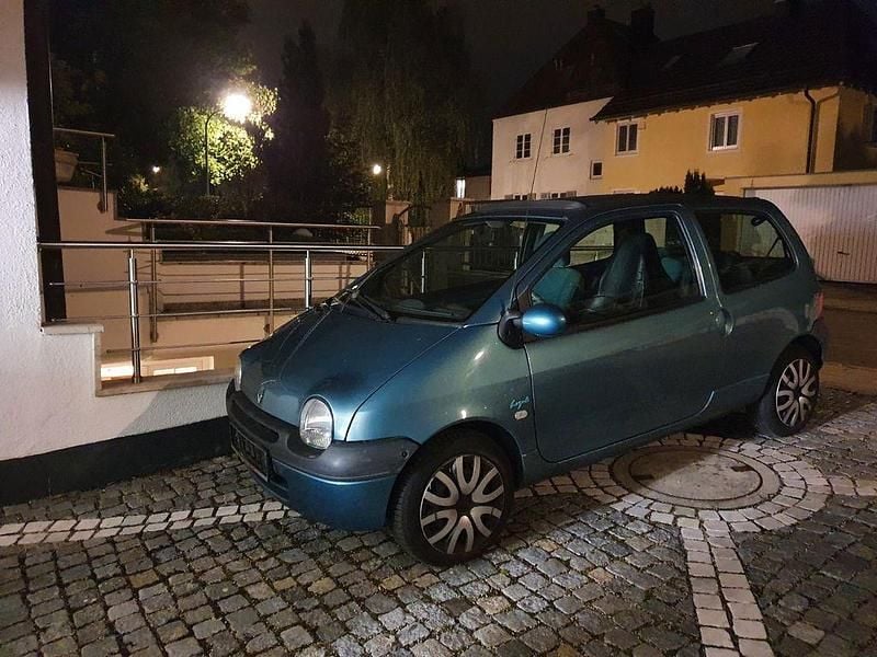 Blau Gebraucht 2004 Renault Twingo Expression Kleinwagen | 1.000 € (Guter Preis) - Bild 1/4