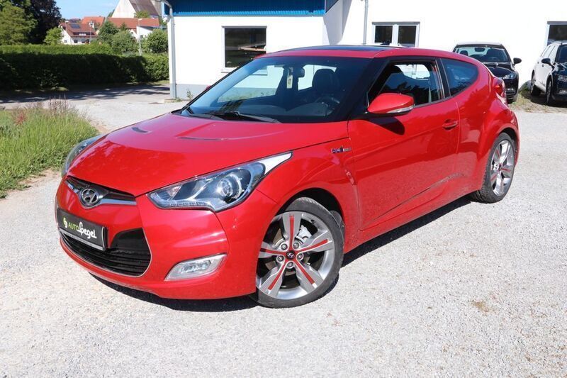 Rot Gebraucht 2013 Hyundai Veloster Style Kleinwagen | 6.990 € (Fairer Preis) - Bild 1/4