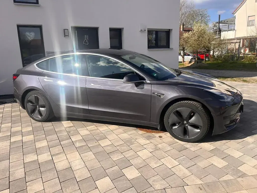 Gebraucht Tesla Model 3 RWD 239 kW (325 PS) 2020 Grau Limousine