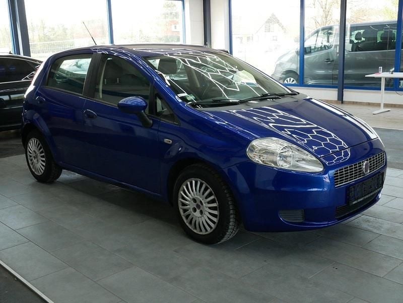 Blau Gebraucht 2009 Fiat Punto Kleinwagen | 1.300 € (Superpreis) - Bild 1/4