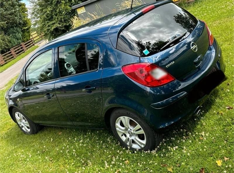 Gebraucht Opel Corsa 87 PS (63 kW) 2011 Blau Kleinwagen