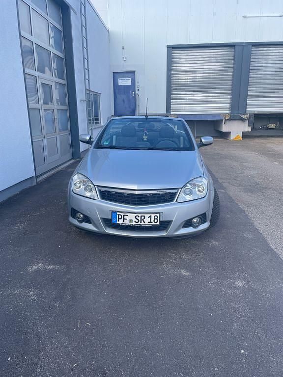 Gebraucht Opel Tigra Cosmo 125 PS (91 kW) 2005 Silber Cabrio