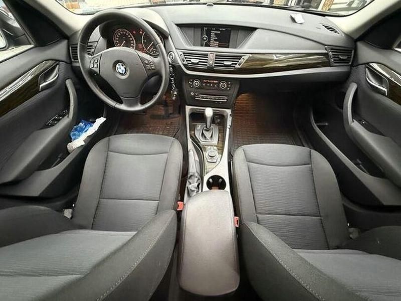 Gebraucht BMW X1 Basis 177 PS (130 kW) 2012 Black sapphire metallic SUV