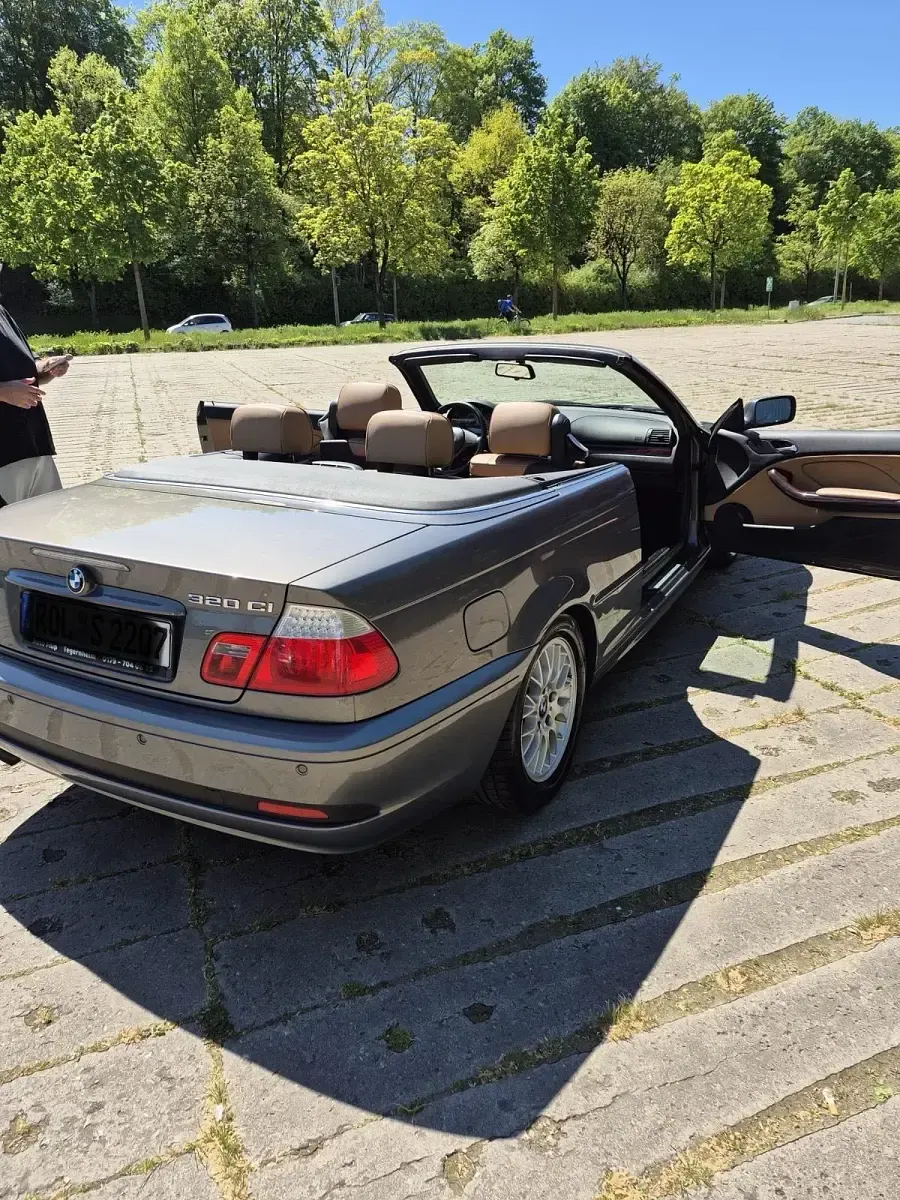 Gebraucht BMW 320 Cabriolet 170 PS (125 kW) 2004 Andere farben Cabrio
