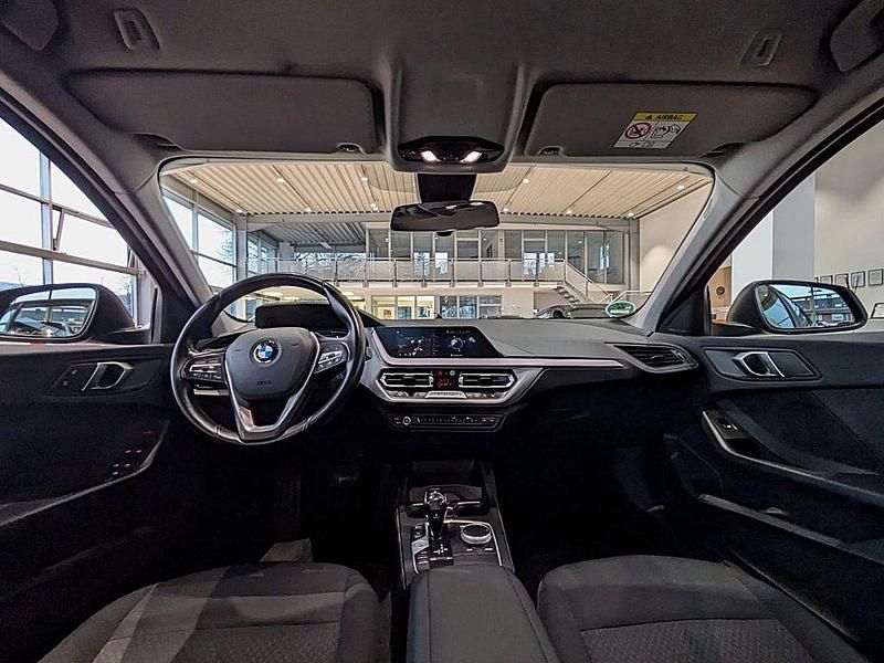 Gebraucht BMW 116 Basis 116 PS (85 kW) 2021 Schwarz Kleinwagen
