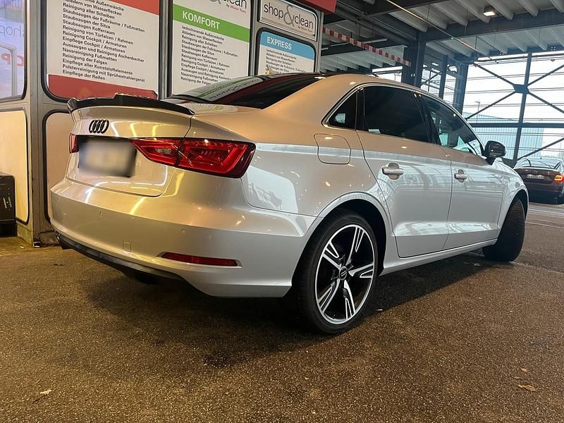 Używany Audi A3 150 KM (110 kW) 2014 Szary Sedan/Limuzyna