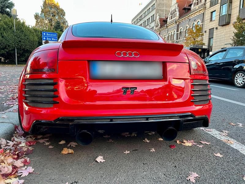 Second-hand Audi TTS Design 280 CP (205 kW) 2002 Roșu Coupe