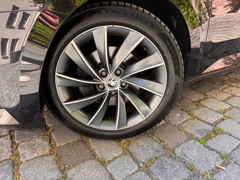 Gebraucht Skoda Superb Premium Edition 200 PS (147 kW) 2022 Cerna magic/black magic Kombi