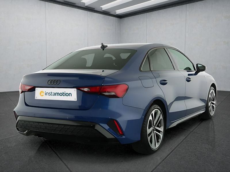 Gebraucht Audi A3 116 PS (85 kW) 2025 Blau Limousine