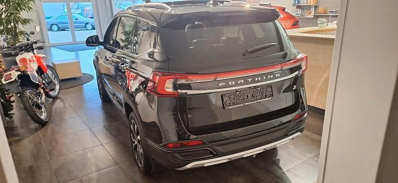 Neu DFSK Forthing 3 177 PS (130 kW) 2025 Schwarz Limousine